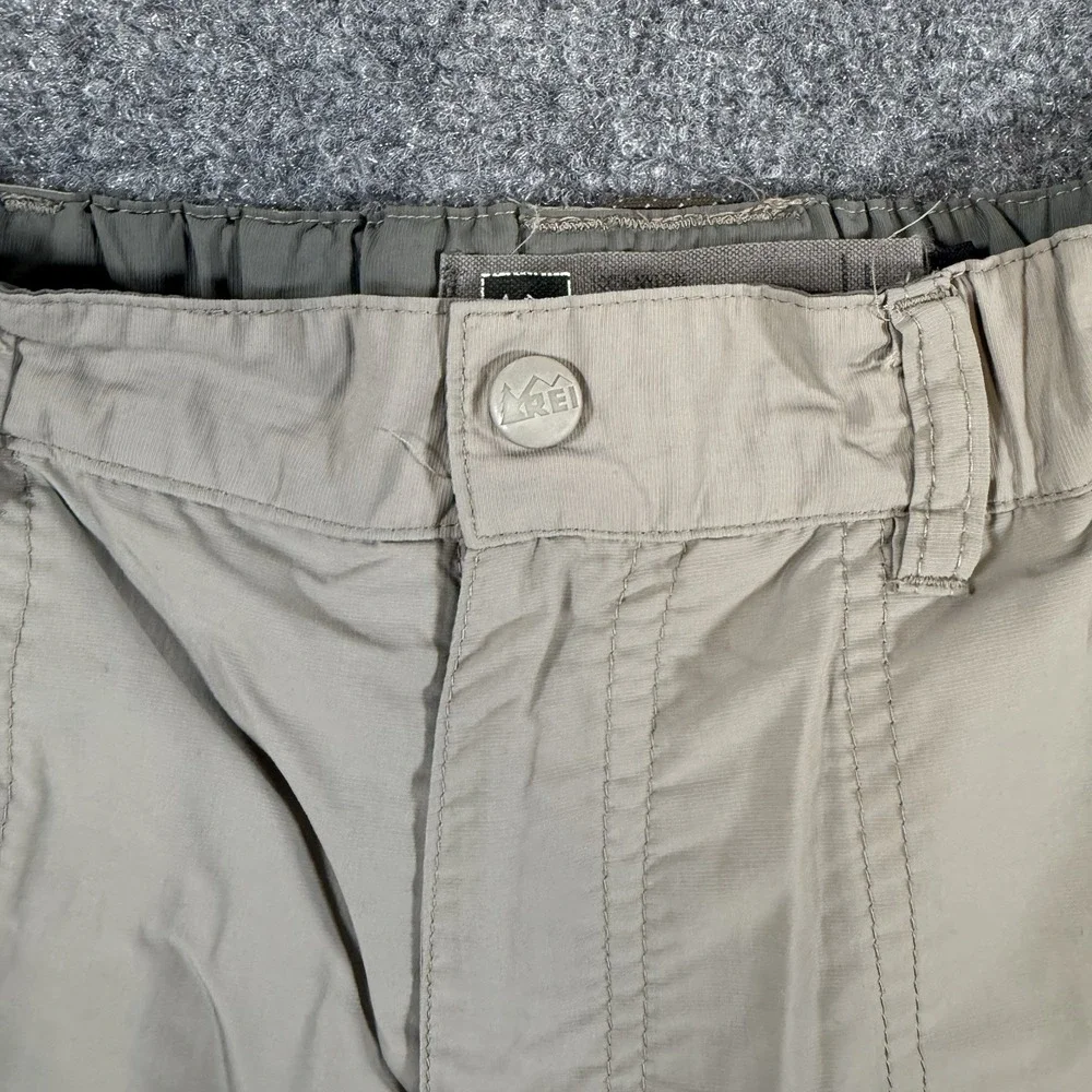 REI Pants Mens Large (Fits 30x31) Tan Beige Cargo Nylon UPF‎ 50+ Hiking Outdoors